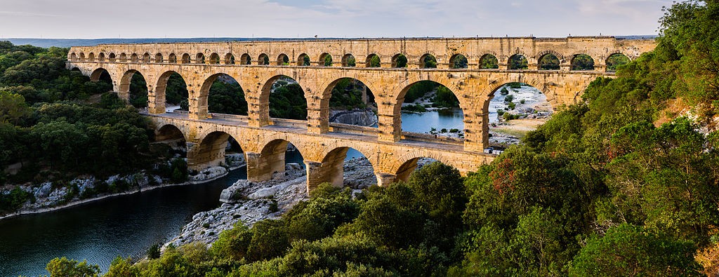 Pont_du_Gard_BLS