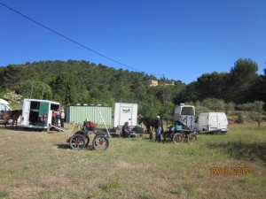 Vue du campement sous le monastère